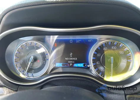 2021 Chrysler 300 Touring L Awd z USA, uszkodzony, nr VIN 2C3CCARG4MH658579